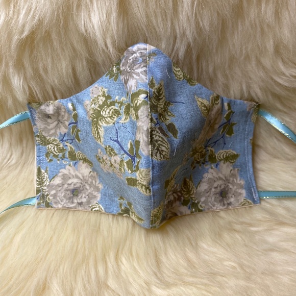 ❤️ Set of Two Face Masks❤️ - Picture 2 of 5